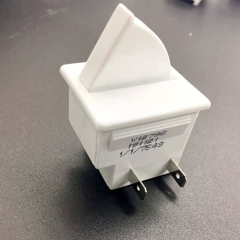 Light Switch - ハイアール冷蔵庫のドア開閉スイッチ電源2ピン扇形ライトスイッチ/00606050066に適しています。